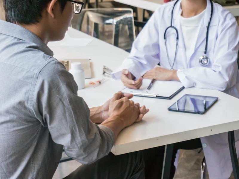 Implante de prótese de testículo