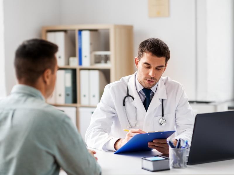Embolização varicocele unilateral